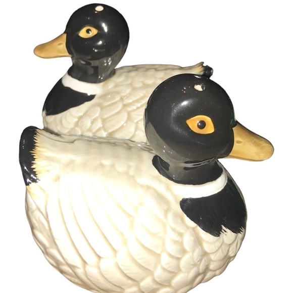 Mallard Duck Salt and Pepper Shakers Vintage OMC Japan Otagiri - Picture 1 of 6